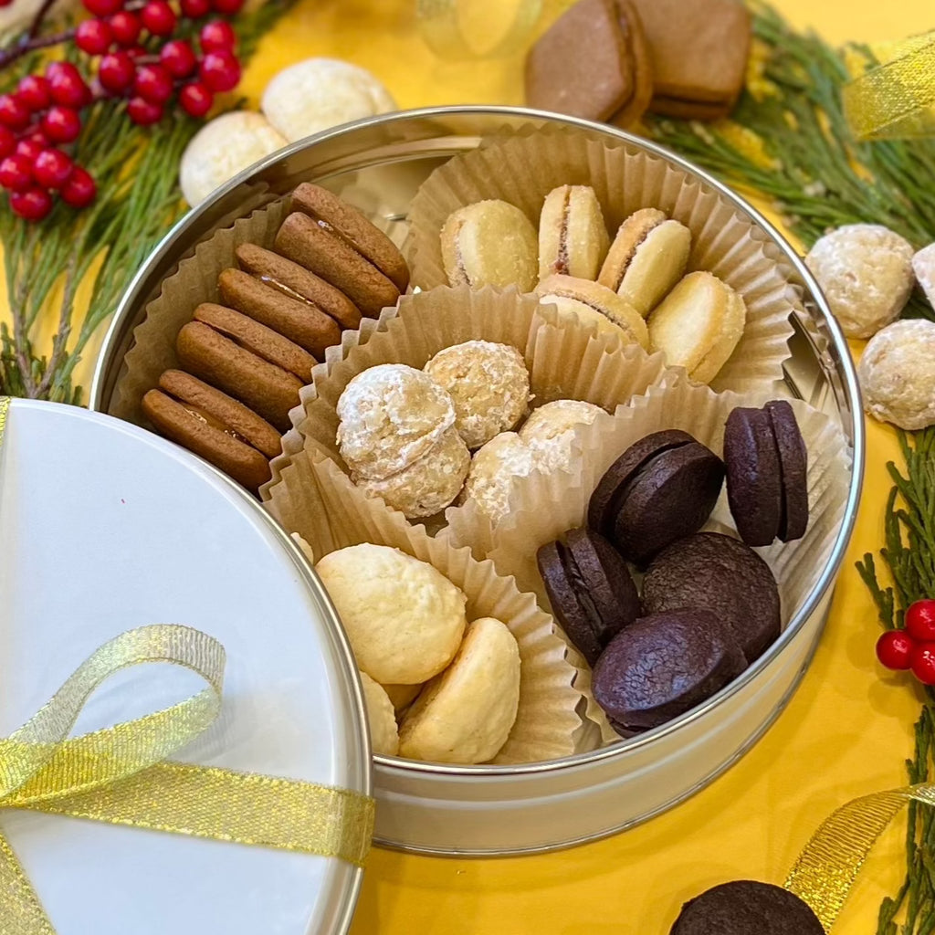 Christmas Cookie Tin ✨🍪