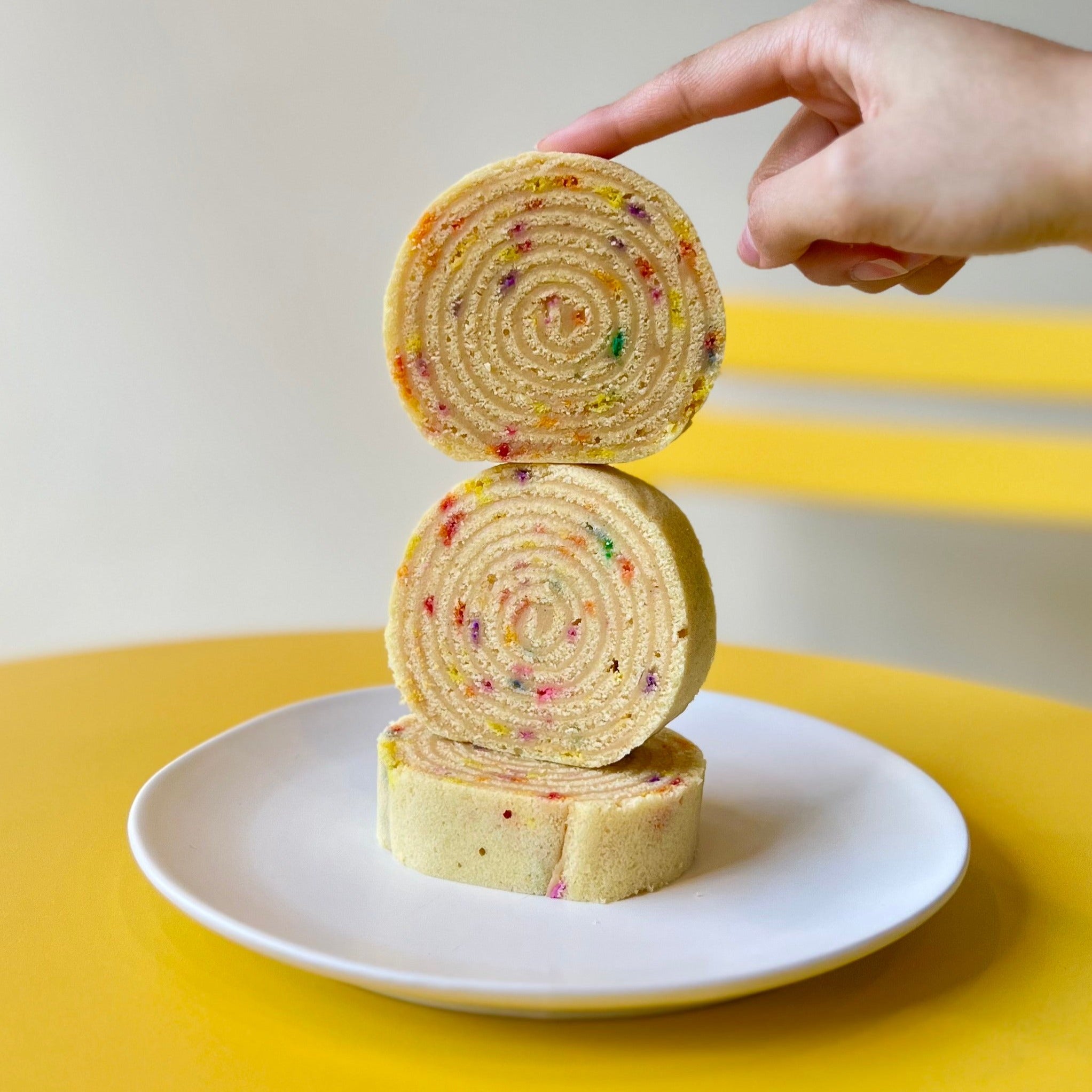 Vanilla roll on online